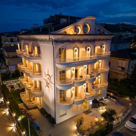 Residence Anchisemare Alba Adriatica Esterno foto
