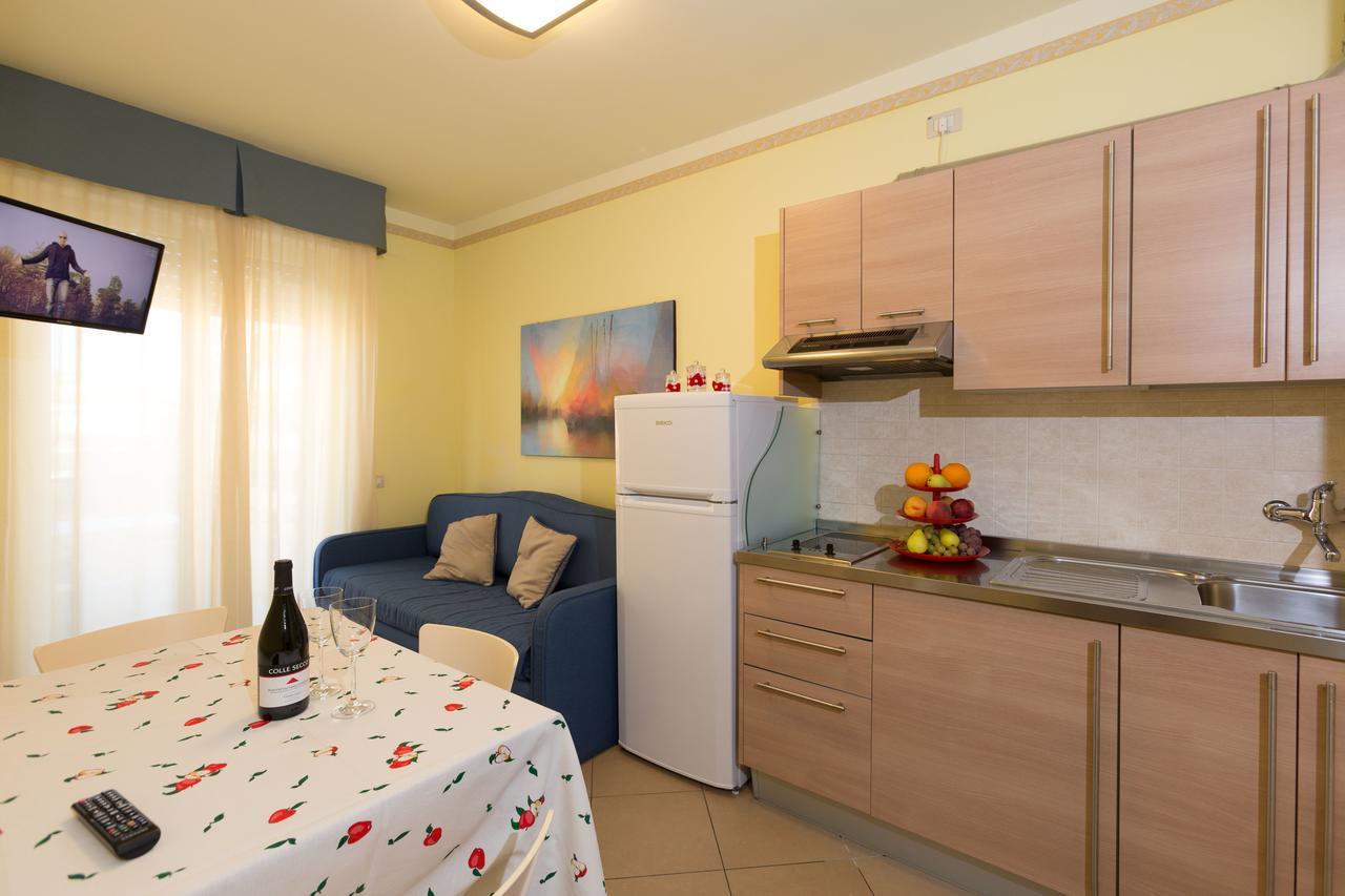 Residence Anchisemare Alba Adriatica Esterno foto
